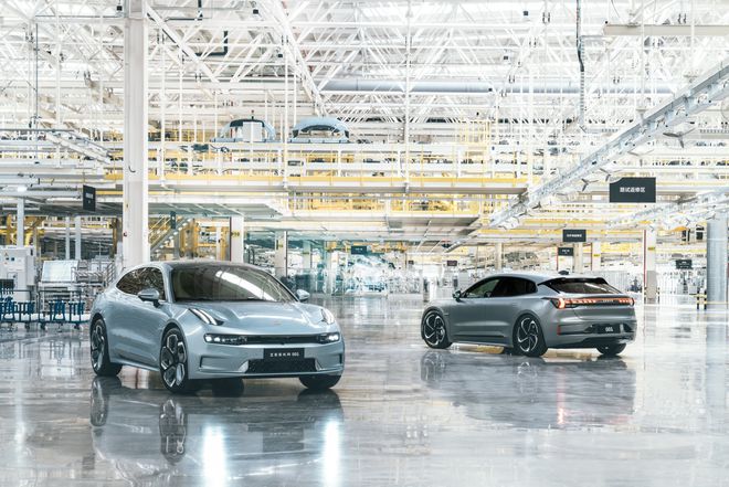 2025新澳门正版免费资本车，探索未来的资本车，澳门正版免费资本车的演变与挑战