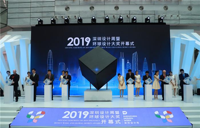 今晚澳门开奖现场直播，今晚澳门开奖现场直播，紧张刺激的氛围与期待的目光交汇
